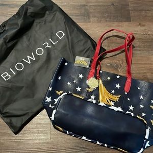 NWT Wonder Woman leather bag from Bioworld.